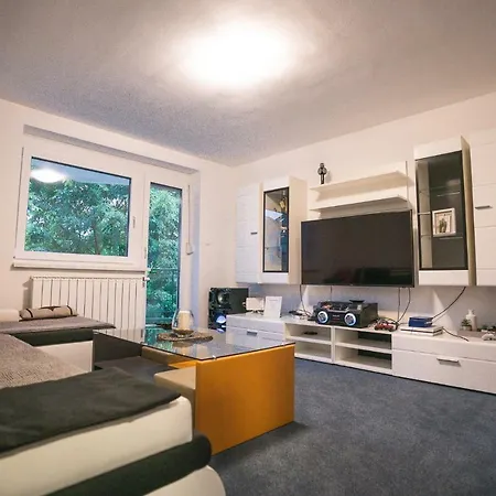 Spacious Suitable For Everyone :) Appartement *