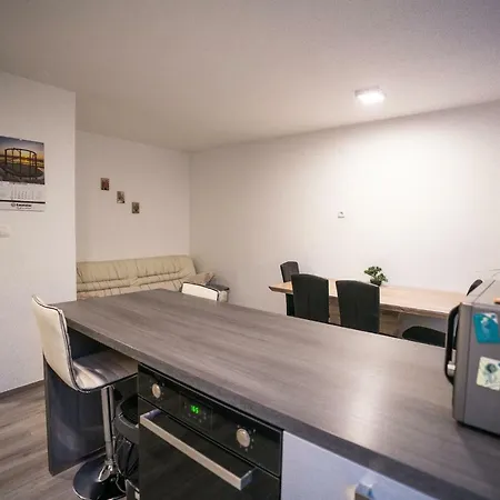 아파트 Spacious Suitable For Everyone :)